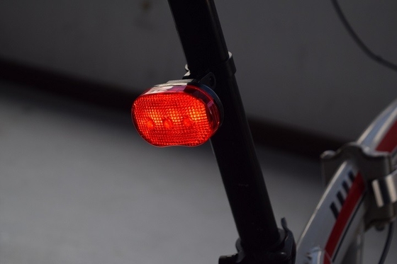 luces de freno de la bicicleta de los 2.0-3.0cm para de disco de los frenos el brillo ultra